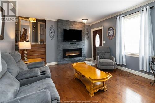 1320 Ryan St, Moncton, NB - Indoor Photo Showing Living Room With Fireplace