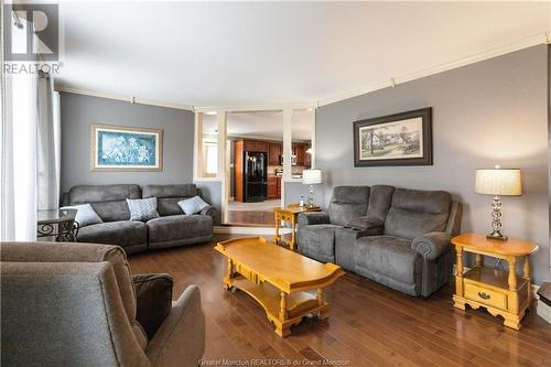 1320 Ryan St, Moncton, NB - Indoor Photo Showing Living Room