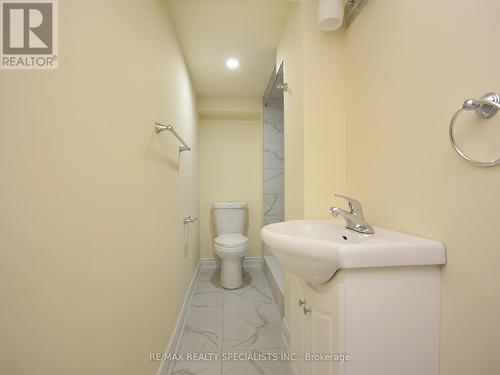 110 Banbridge Crescent, Brampton, ON - Indoor Photo Showing Bathroom