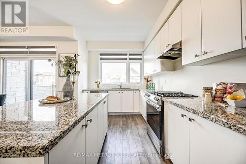 130 Purple Sage Drive, Brampton, ON - Indoor Photo Showing Kitchen With Upgraded Kitchen