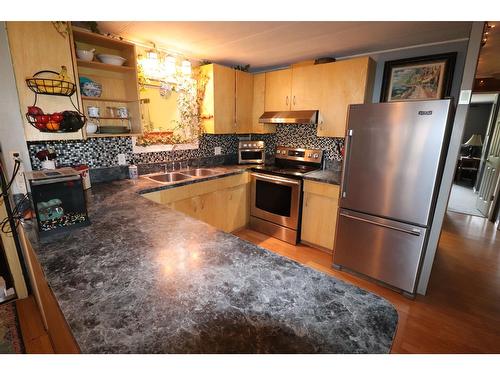 2036 Loff Road, Castlegar, BC - Indoor Photo Showing Kitchen With Stainless Steel Kitchen With Double Sink
