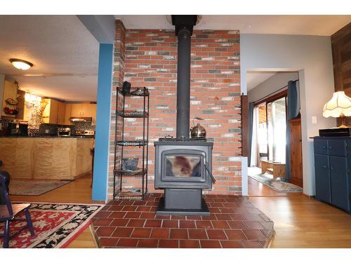 2036 Loff Road, Castlegar, BC - Indoor With Fireplace