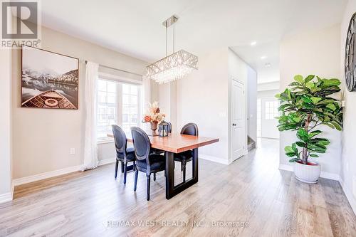 41 Starling Drive, Hamilton, ON - Indoor Photo Showing Dining Room