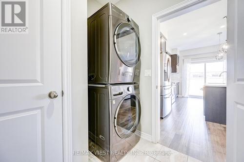41 Starling Drive, Hamilton, ON - Indoor Photo Showing Laundry Room