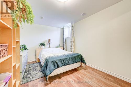 41 Starling Drive, Hamilton, ON - Indoor Photo Showing Bedroom