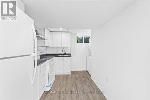 2425 County Rd 3, Prince Edward County, ON - Indoor Photo Showing Kitchen