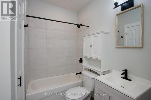 53 Gladstone Avenue N, St. Thomas, ON - Indoor Photo Showing Bathroom