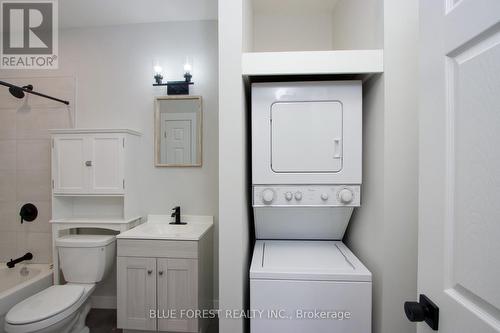 53 Gladstone Avenue N, St. Thomas, ON - Indoor Photo Showing Laundry Room