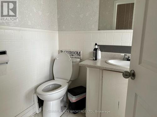 157 Chestnut Street, St. Thomas, ON - Indoor Photo Showing Bathroom