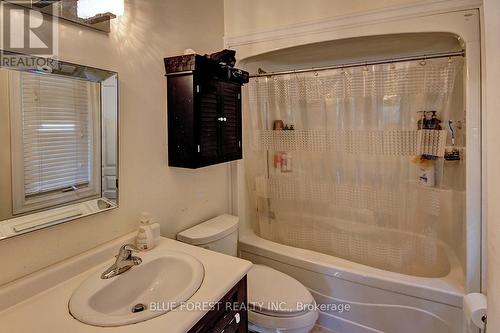 1555 Coronation Drive, London, ON - Indoor Photo Showing Bathroom