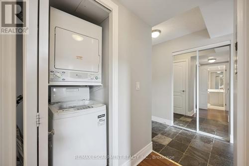201 - 62 Suncrest Boulevard, Markham, ON - Indoor Photo Showing Laundry Room