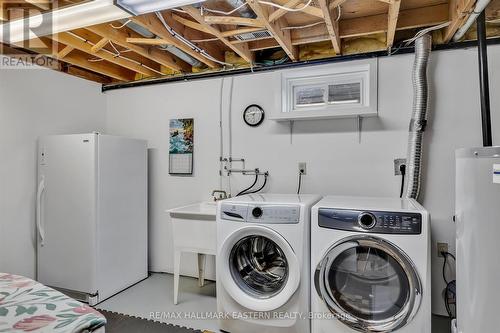 1060 Gore Street, Smith-Ennismore-Lakefield, ON - Indoor Photo Showing Laundry Room