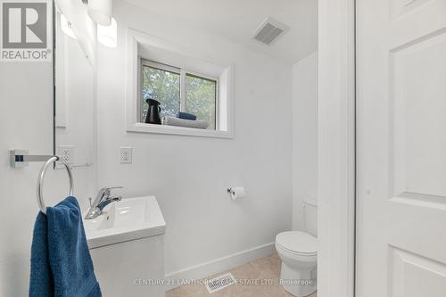 325 West Front Street, Stirling-Rawdon, ON - Indoor Photo Showing Bathroom