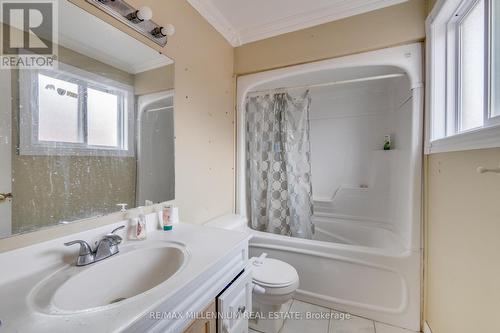 24 Major William Sharpe Drive, Brampton, ON - Indoor Photo Showing Bathroom