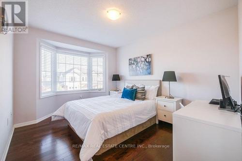 901 Mctrach Crescent, Milton, ON - Indoor Photo Showing Bedroom