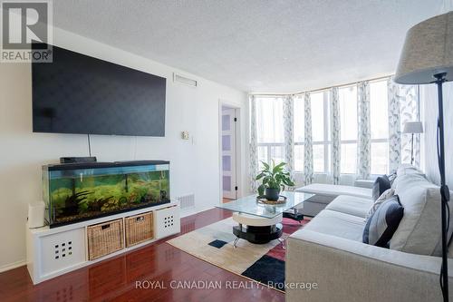 #1102 - 25 Agnes Street, Mississauga, ON - Indoor Photo Showing Living Room