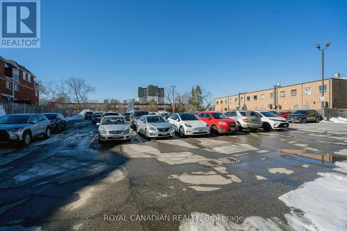 #1102 - 25 Agnes Street, Mississauga, ON - Outdoor