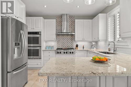 54 Gentle Fox Drive, Caledon, ON - Indoor Photo Showing Kitchen With Stainless Steel Kitchen With Upgraded Kitchen