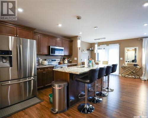 318 Lehrer Manor, Saskatoon, SK - Indoor Photo Showing Kitchen With Upgraded Kitchen