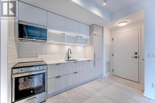 S451 - 35 Rolling Mills Road, Toronto, ON - Indoor Photo Showing Kitchen With Upgraded Kitchen