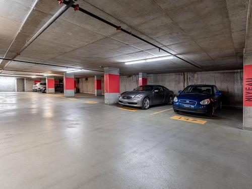 Garage - 1703-350 Boul. De Maisonneuve O., Montréal (Ville-Marie), QC - Indoor Photo Showing Garage