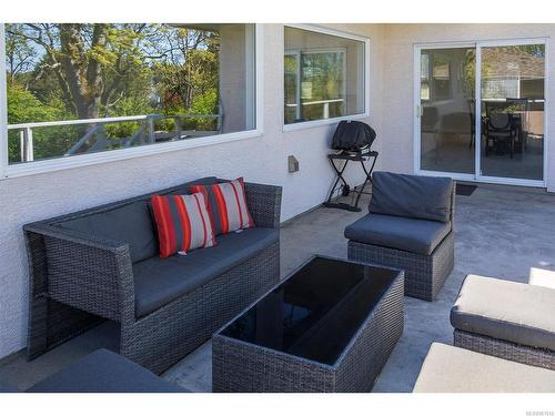 3958 Hidden Oaks Pl, Saanich, BC - Outdoor With Deck Patio Veranda With Exterior