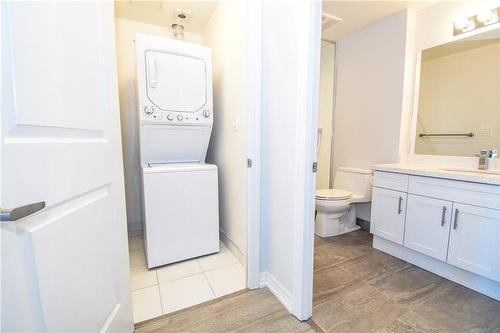 560 North Service Road|Unit #506, Grimsby, ON - Indoor Photo Showing Laundry Room