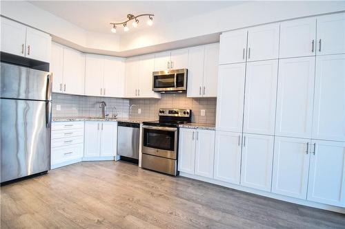 560 North Service Road|Unit #506, Grimsby, ON - Indoor Photo Showing Kitchen