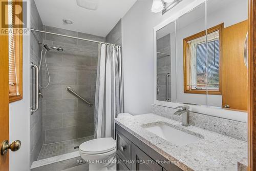 76 Walkem Drive, New Tecumseth, ON - Indoor Photo Showing Bathroom