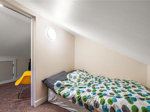 1232 Effingham St, Esquimalt, BC - Indoor Photo Showing Bedroom