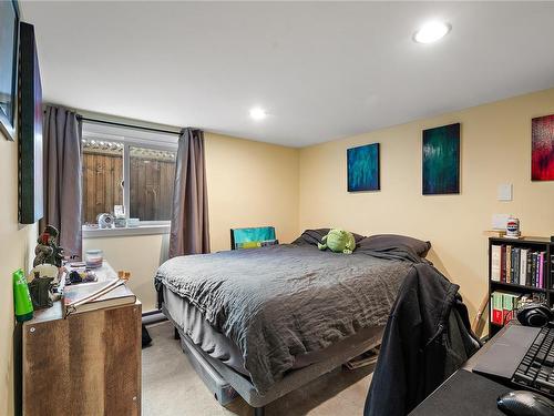 1232 Effingham St, Esquimalt, BC - Indoor Photo Showing Bedroom
