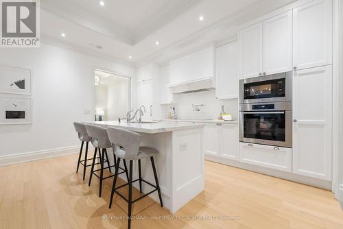 4002 - 311 Bay Street, Toronto, ON - Indoor Photo Showing Kitchen