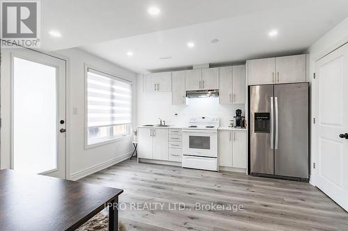 26 Willoughby Way S, New Tecumseth, ON - Indoor Photo Showing Kitchen