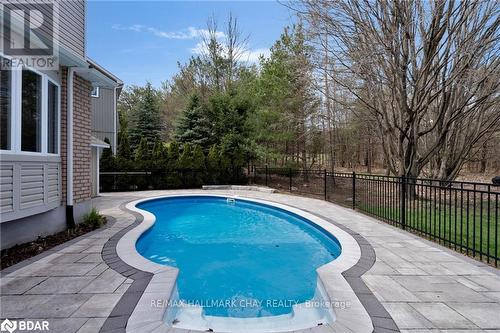 20 Tanglewood Crescent, Oro-Medonte, ON - Outdoor With In Ground Pool