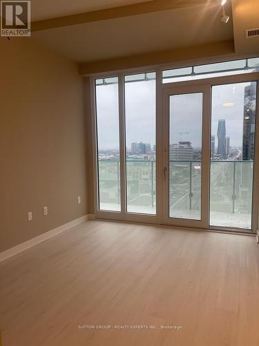 1211 - 3900 Confederation Parkway, Mississauga, ON - Indoor Photo Showing Other Room