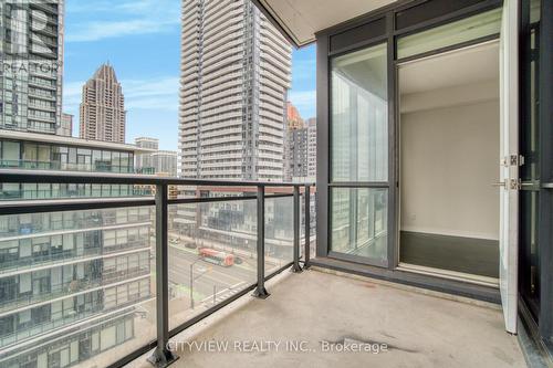 605 - 510 Curran Place, Mississauga, ON - Outdoor With Balcony