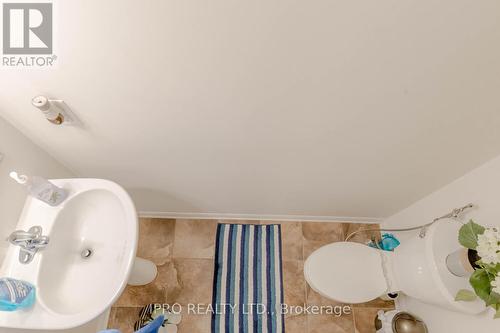 76 Suitor Court, Milton, ON - Indoor Photo Showing Bathroom