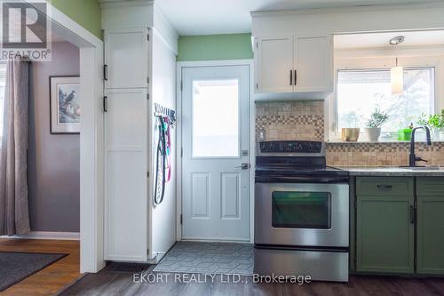543 Bridge Street E, Belleville, ON - Indoor Photo Showing Kitchen