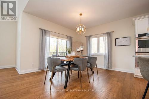 115 Hall Drive, Galway-Cavendish And Harvey, ON - Indoor Photo Showing Dining Room