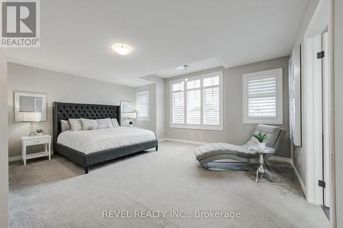 11 Chamberlain Avenue, Ingersoll, ON - Indoor Photo Showing Bedroom