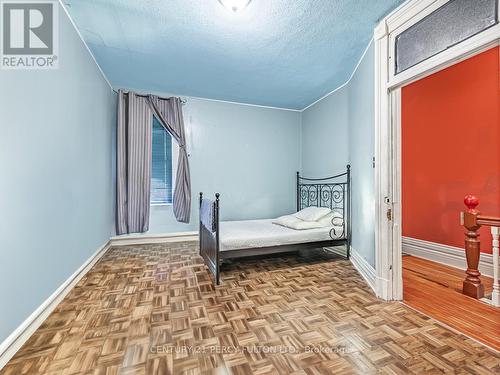 74 Homewood Avenue, Toronto C08, ON - Indoor Photo Showing Bedroom