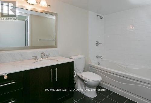 2908 - 2181 Yonge St Street, Toronto, ON - Indoor Photo Showing Bathroom