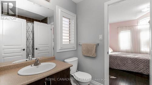 39 Orangeblossom Trail, Brampton (Credit Valley), ON - Indoor Photo Showing Bathroom