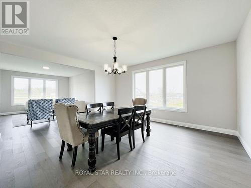 38 Charles Currie Crescent, Erin, ON - Indoor Photo Showing Dining Room