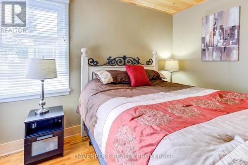 370 James Street, Wellington North, ON - Indoor Photo Showing Bedroom