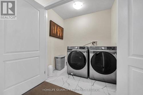 16 Cahill Drive, Brantford, ON - Indoor Photo Showing Laundry Room