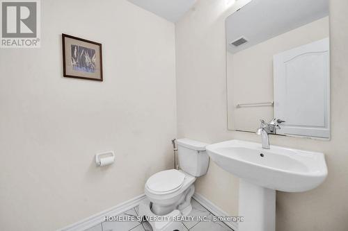 16 Cahill Drive, Brantford, ON - Indoor Photo Showing Bathroom