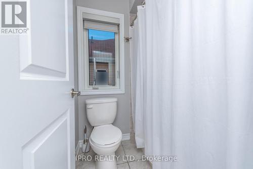 121 Elm Street, Southgate, ON - Indoor Photo Showing Bathroom