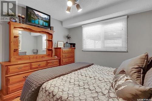 34 Markwell Drive, Regina, SK - Indoor Photo Showing Bedroom