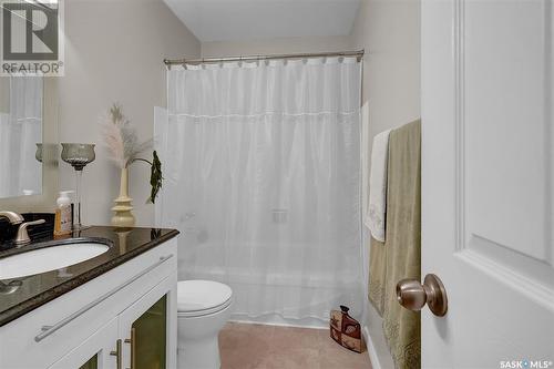 34 Markwell Drive, Regina, SK - Indoor Photo Showing Bathroom